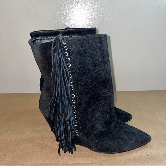 BEBE BLACK SUEDE FRINGE BOOTS SIZE 8 ! - Picture 3 of 7